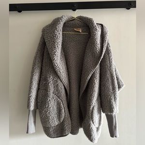 Nordic Beach Fuzzy Hooded Wrap in Grey